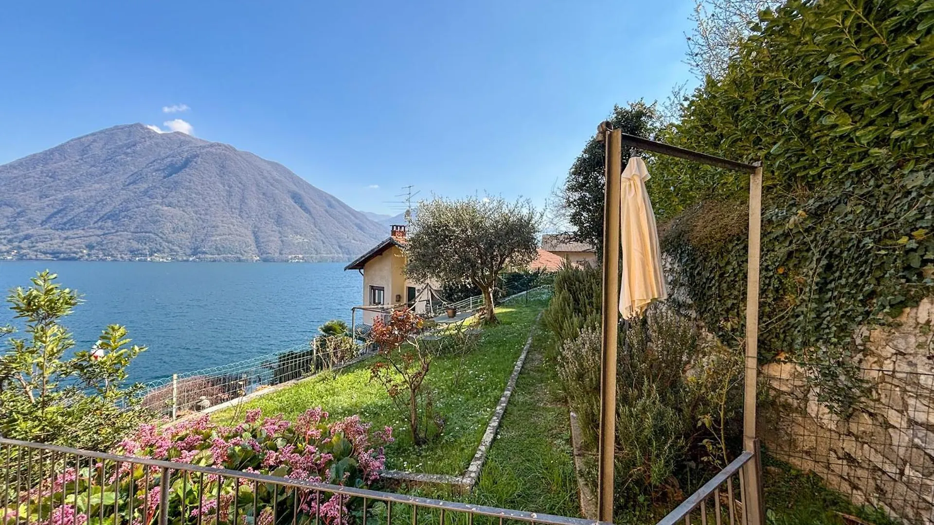 Villa Peroni Argegno - View House Italien